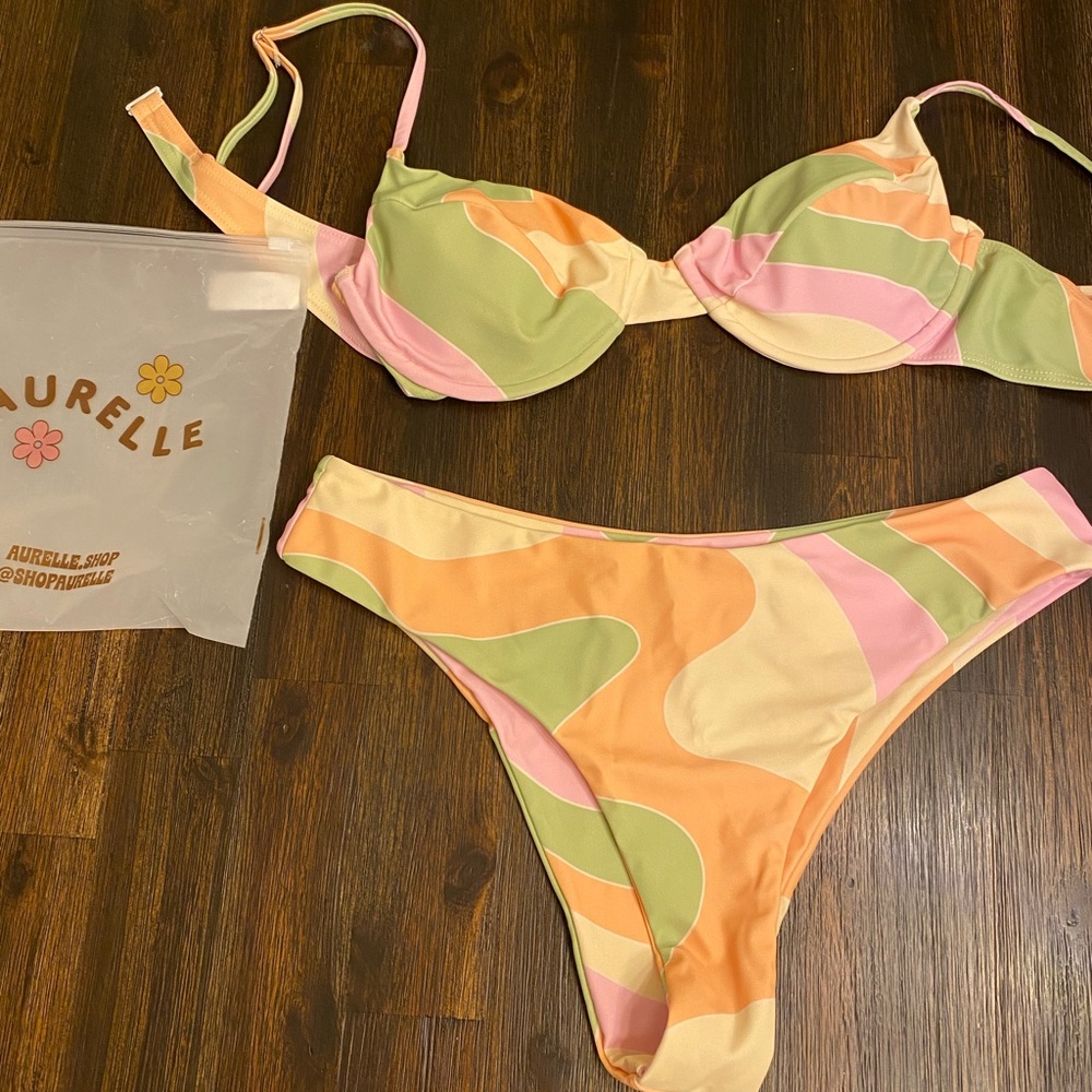 Aurelle bikini
